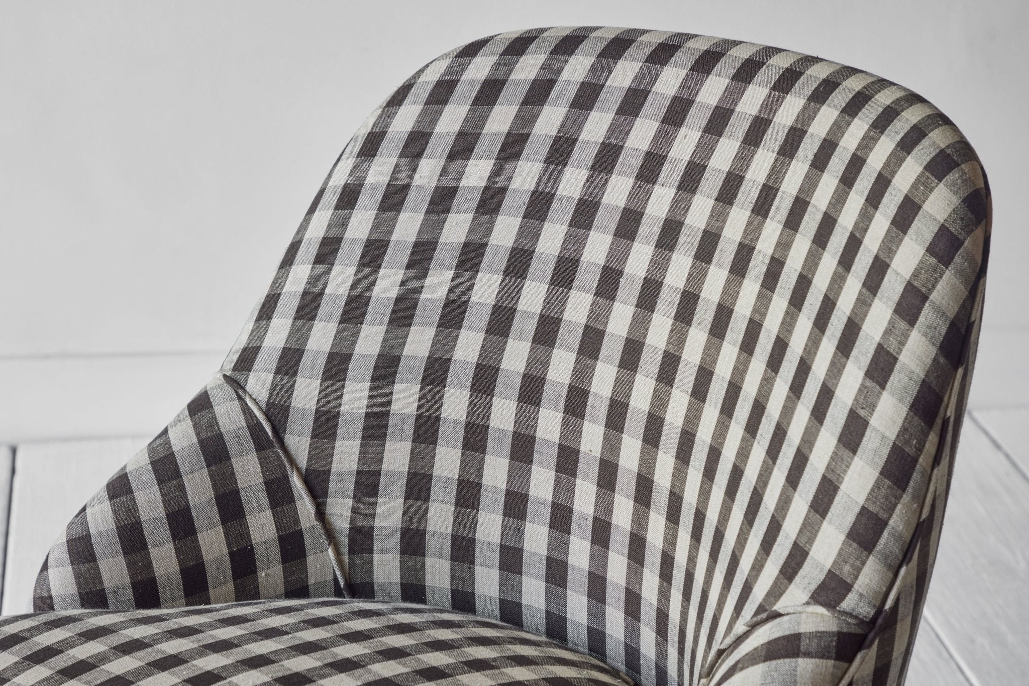 Fireplace Pull Up Chair - Image 8