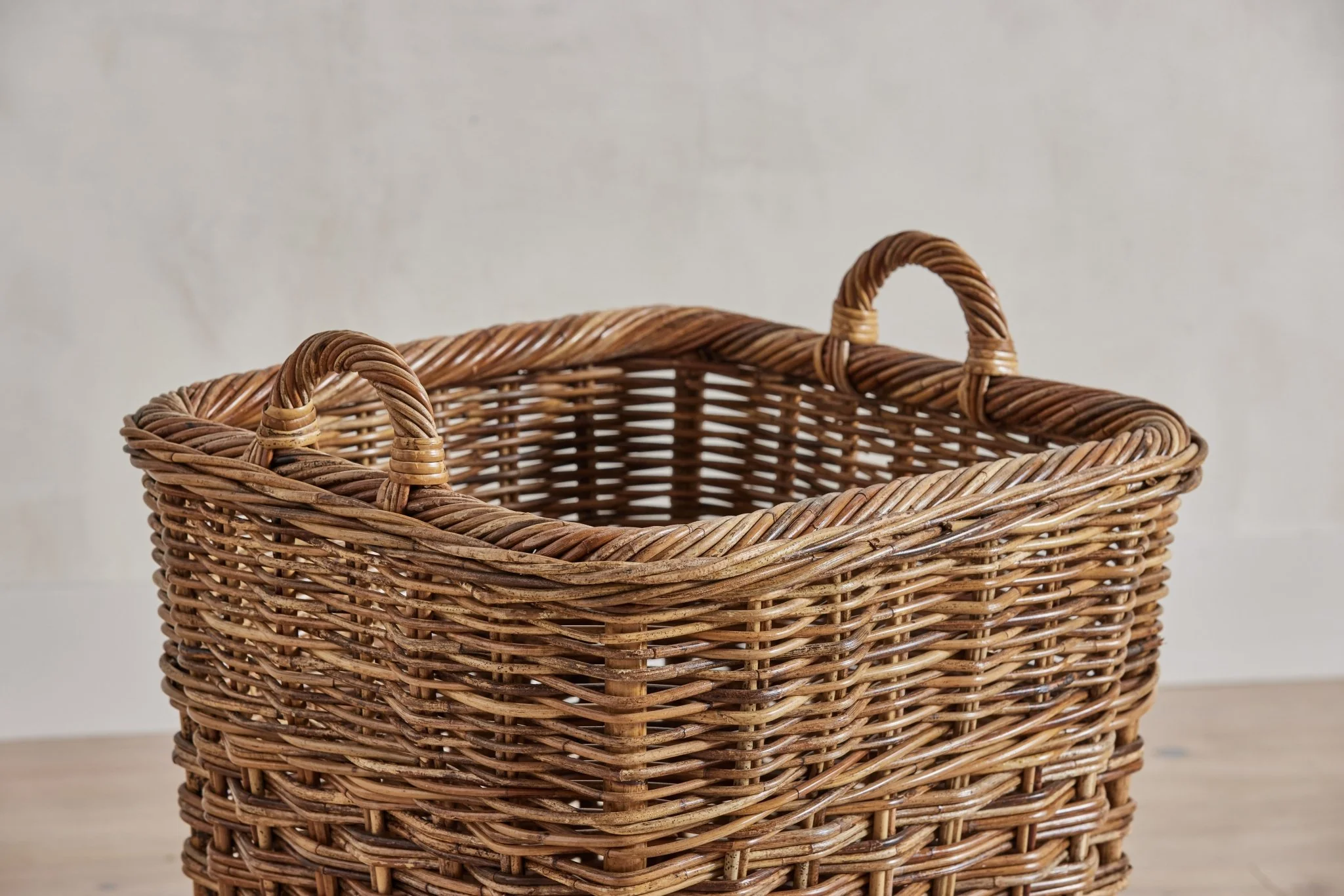 French Country Orchard Basket - Image 4