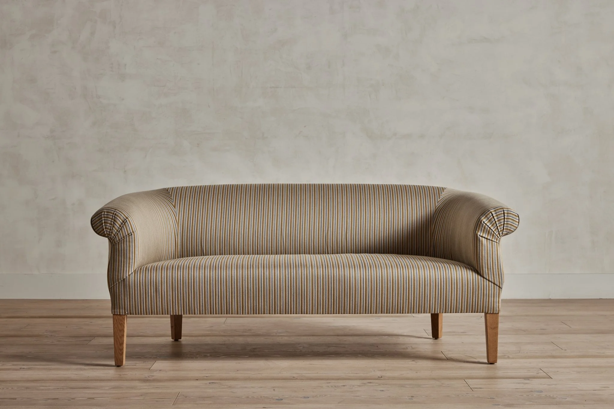 Low Back Settee - Image 21