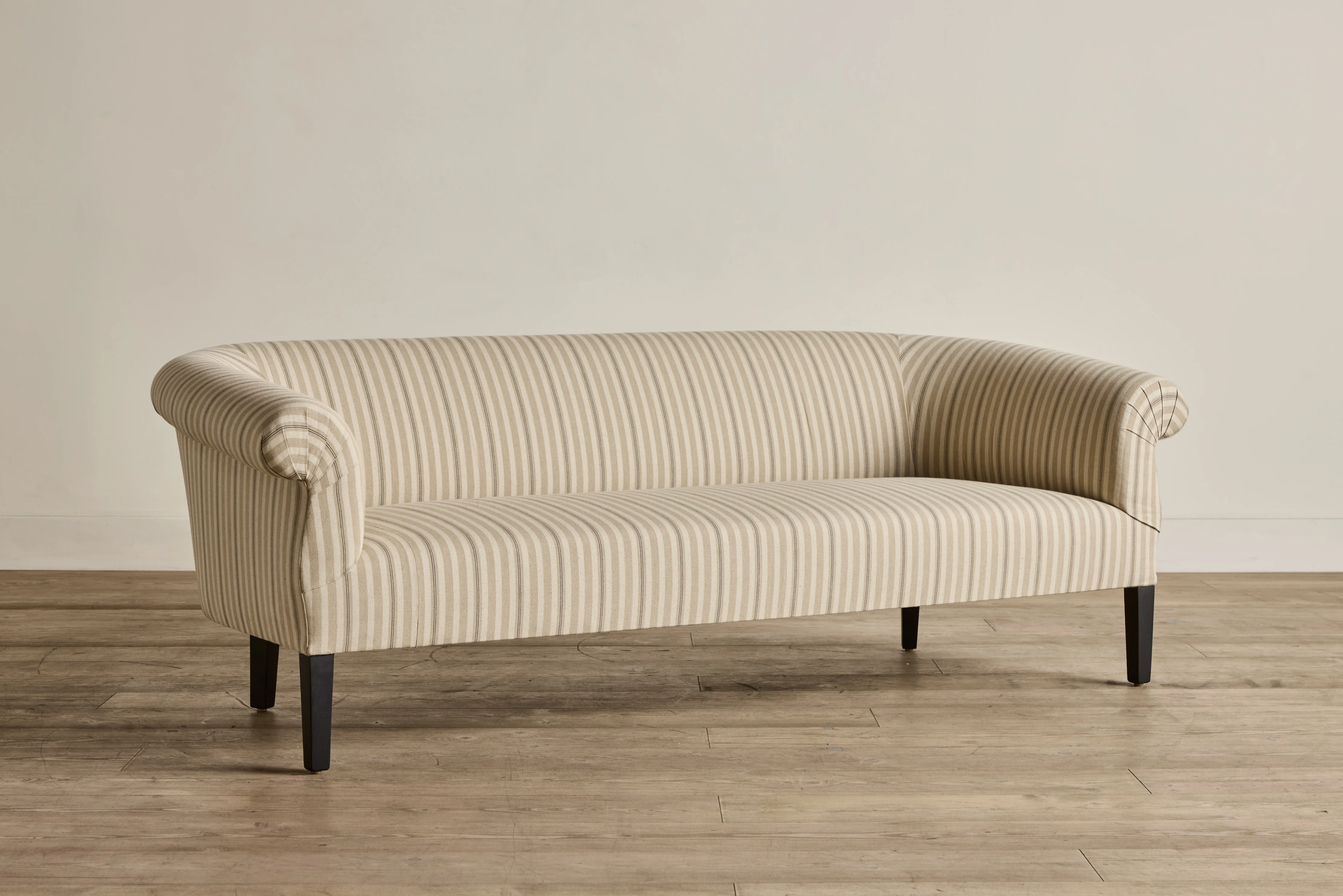 Low Back Settee - Image 5