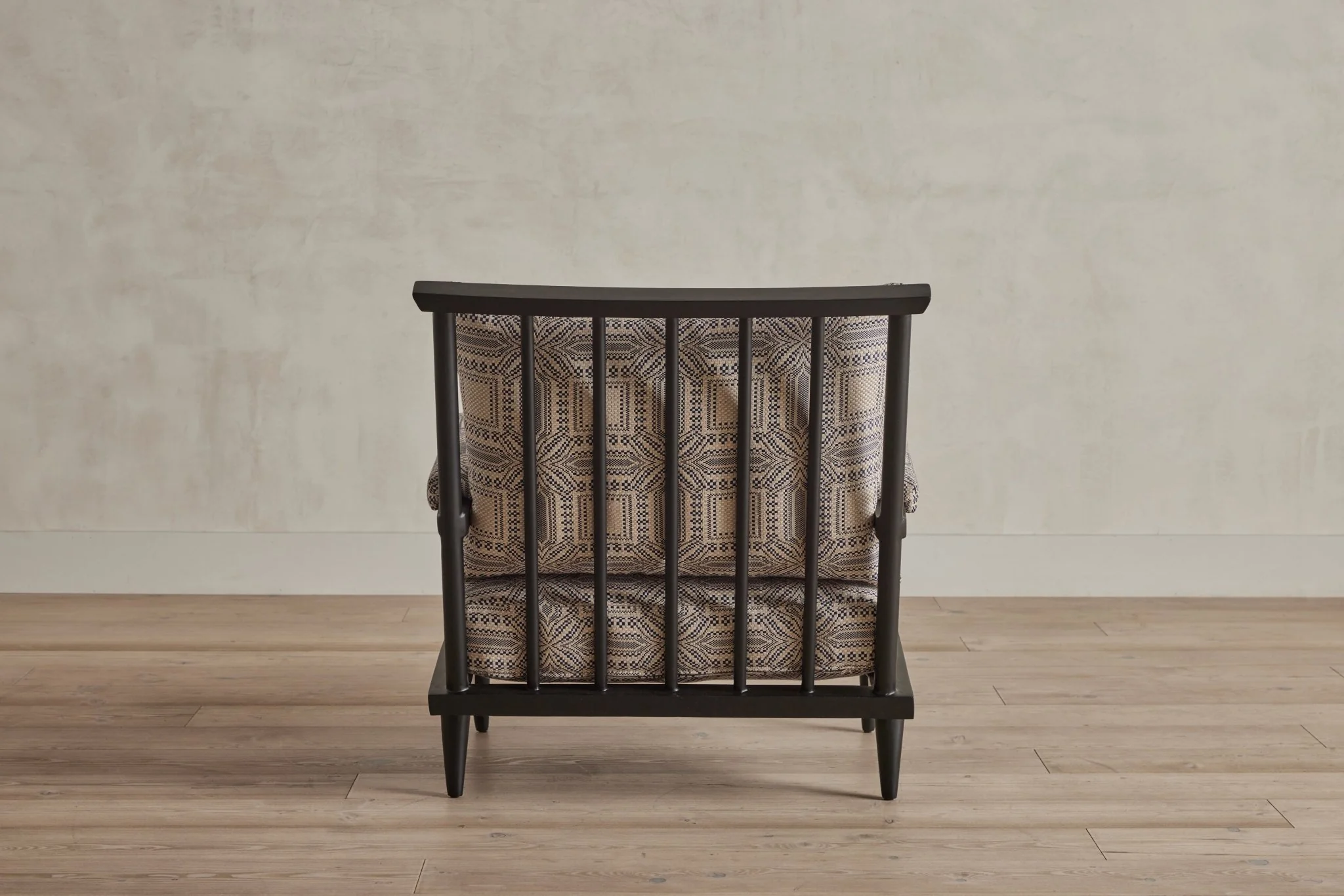 Metal Spindle Back Viewing Chair - Image 5