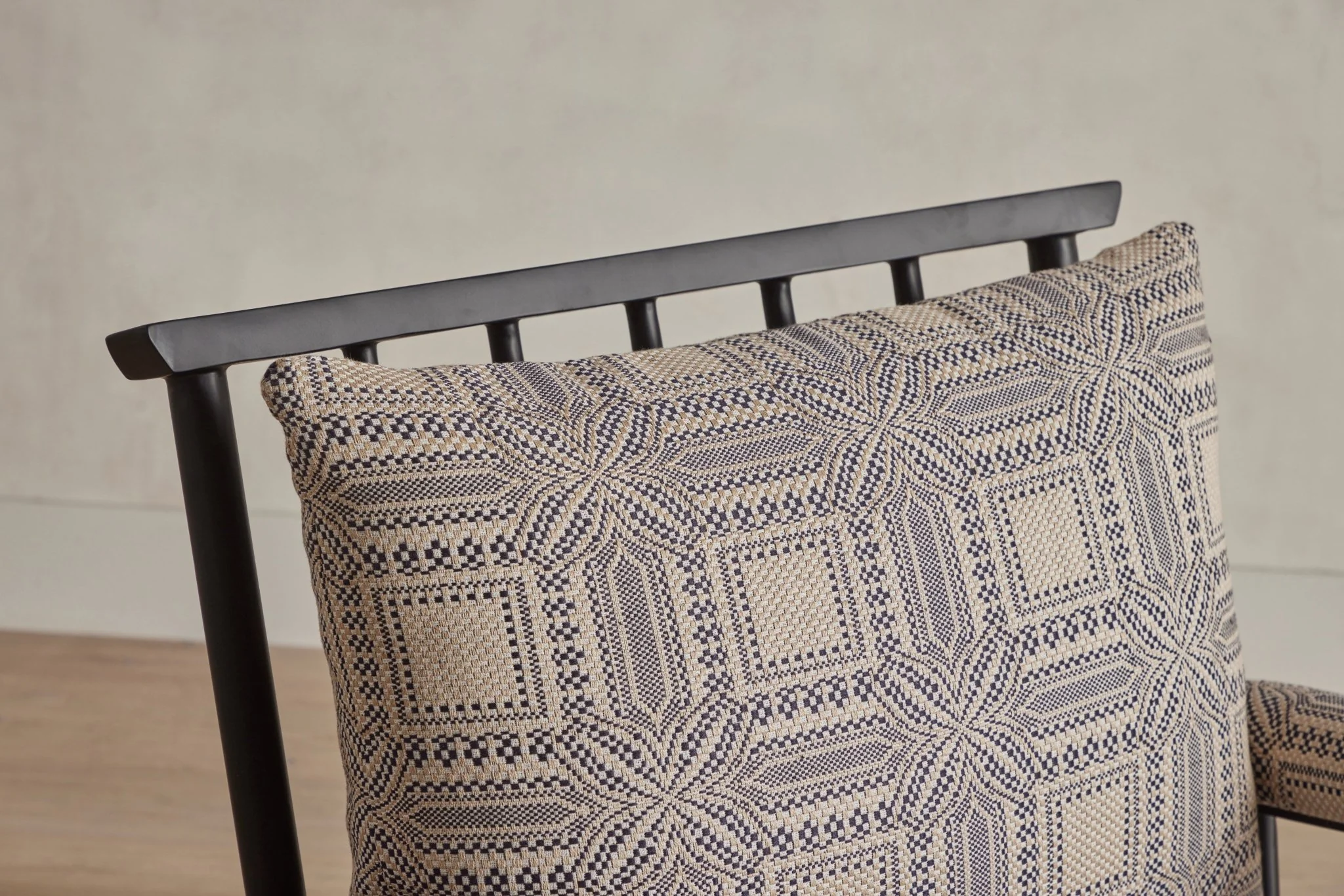 Metal Spindle Back Viewing Chair - Image 6