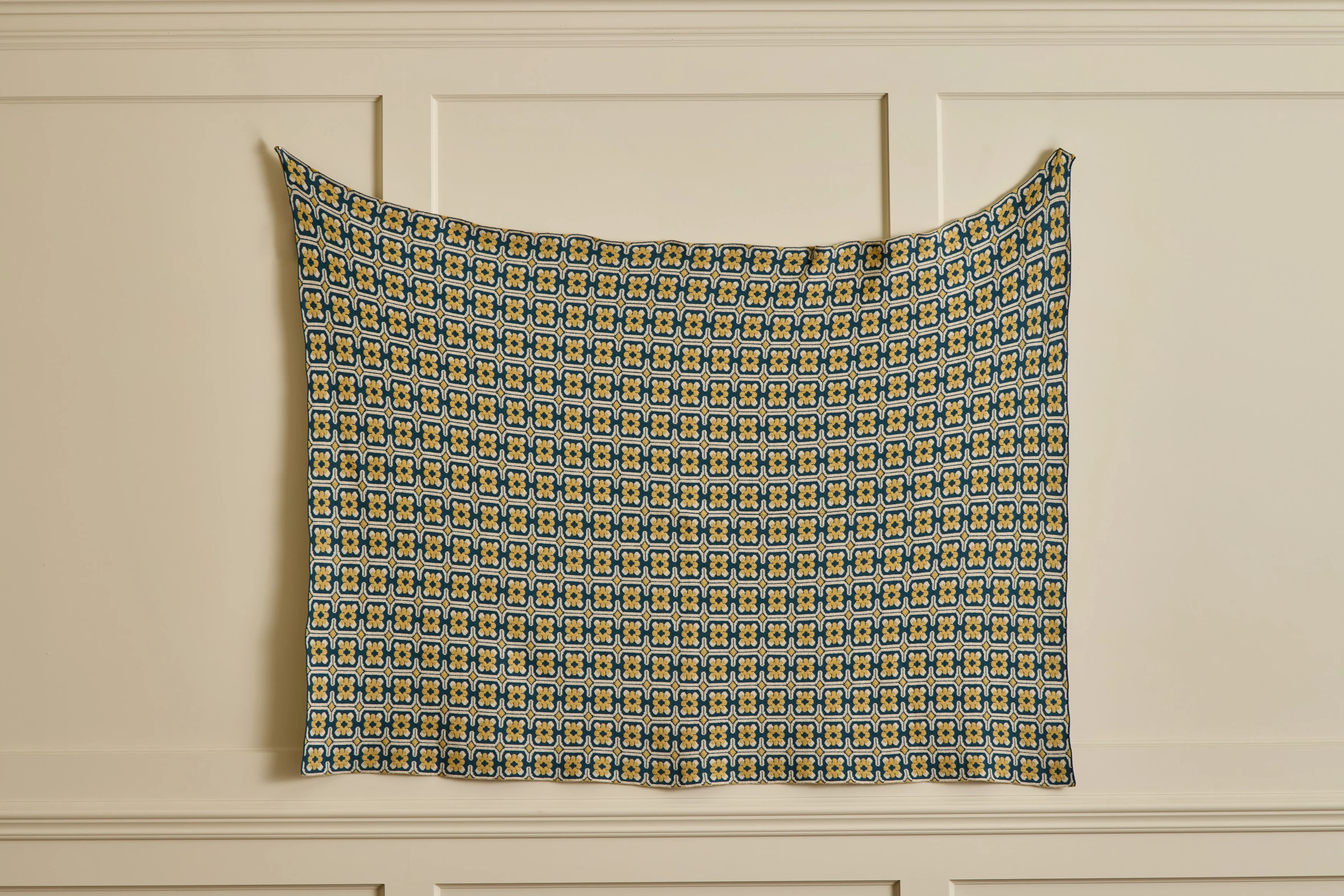 Maman Throw in Midnight - Image 4