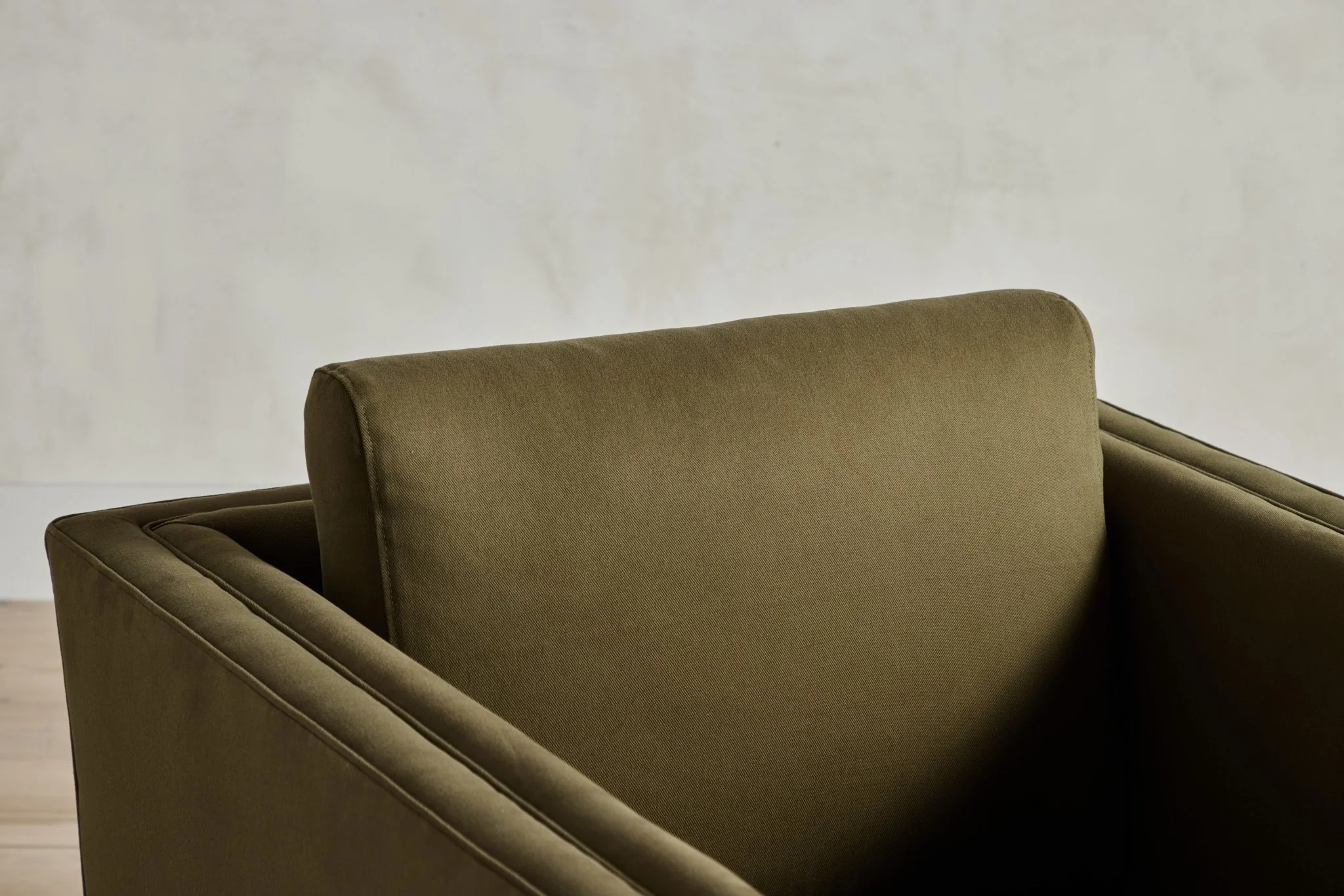 Modern Chair - Image 4