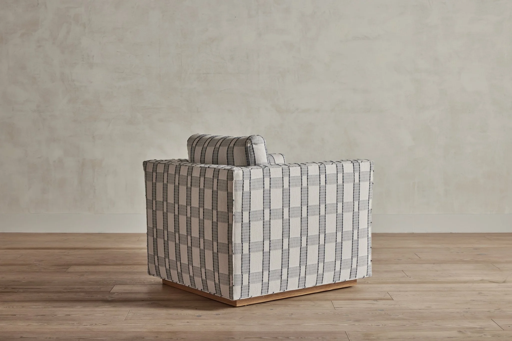 Modern Chair - Image 7