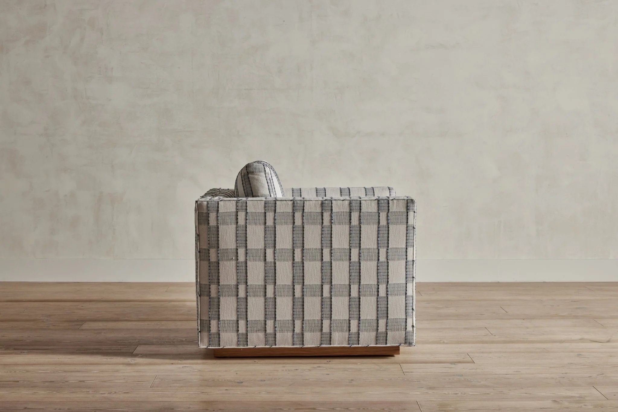 Modern Chair - Image 8