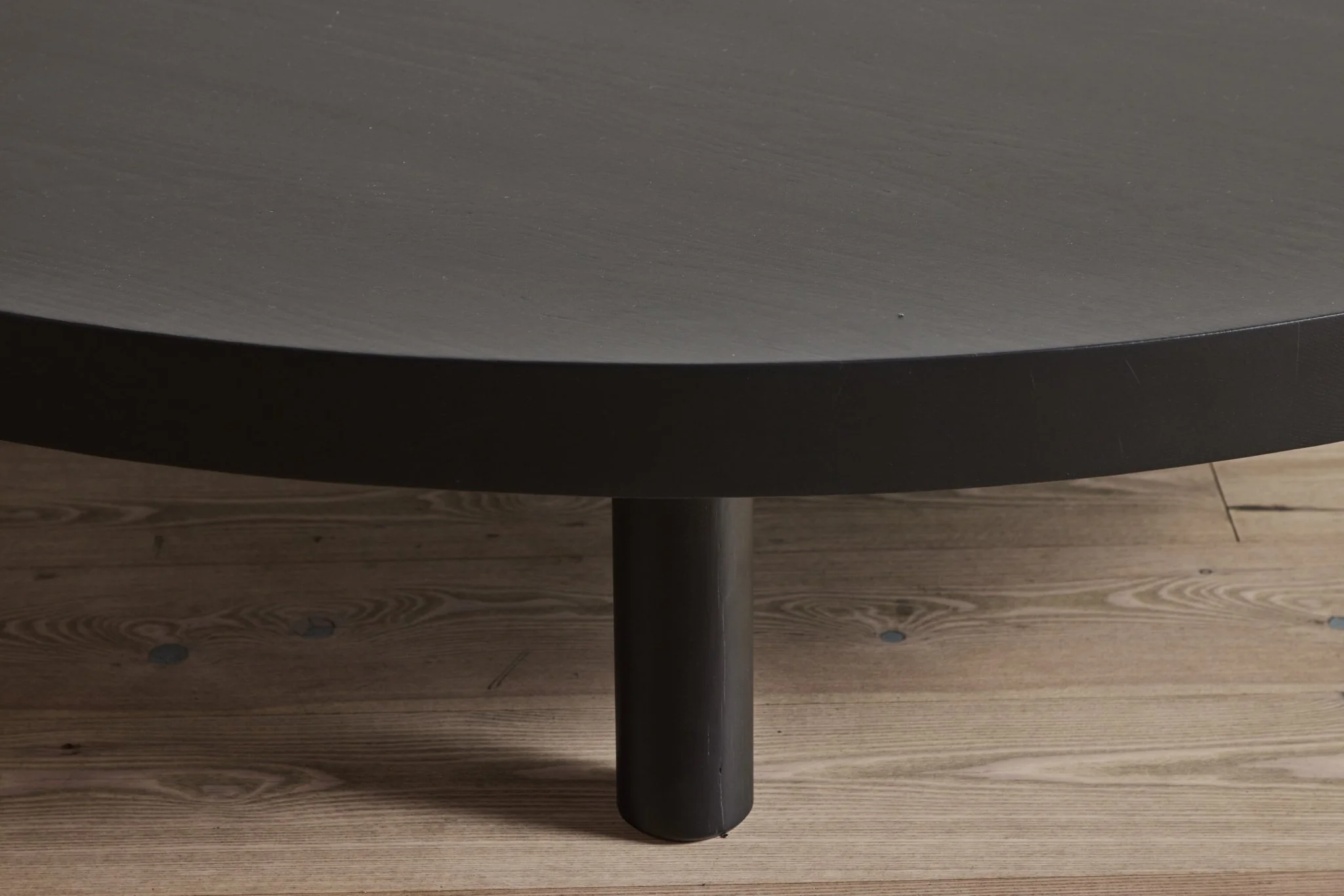 Round Coffee Table - Image 17