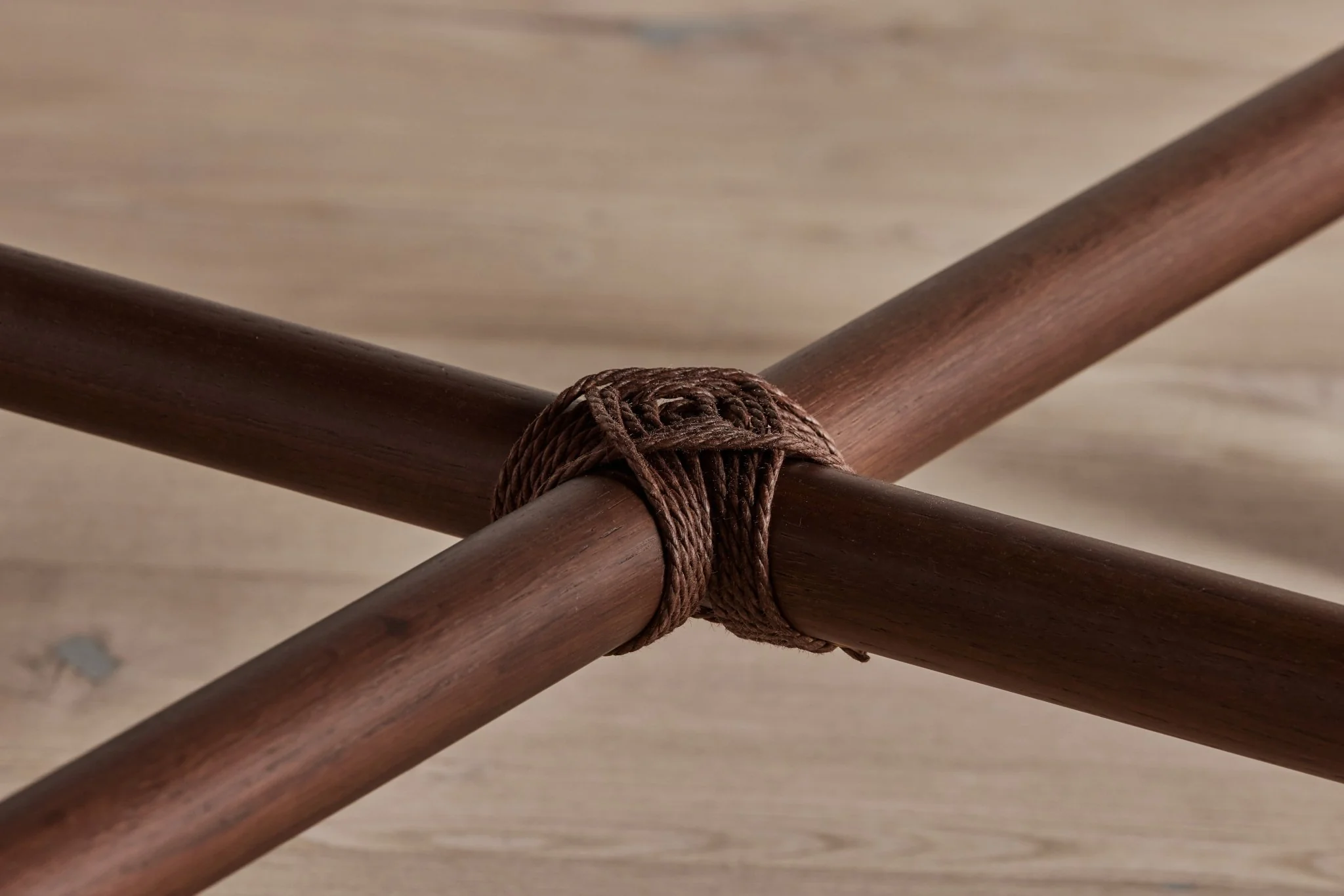 Round Dining Table - Image 14