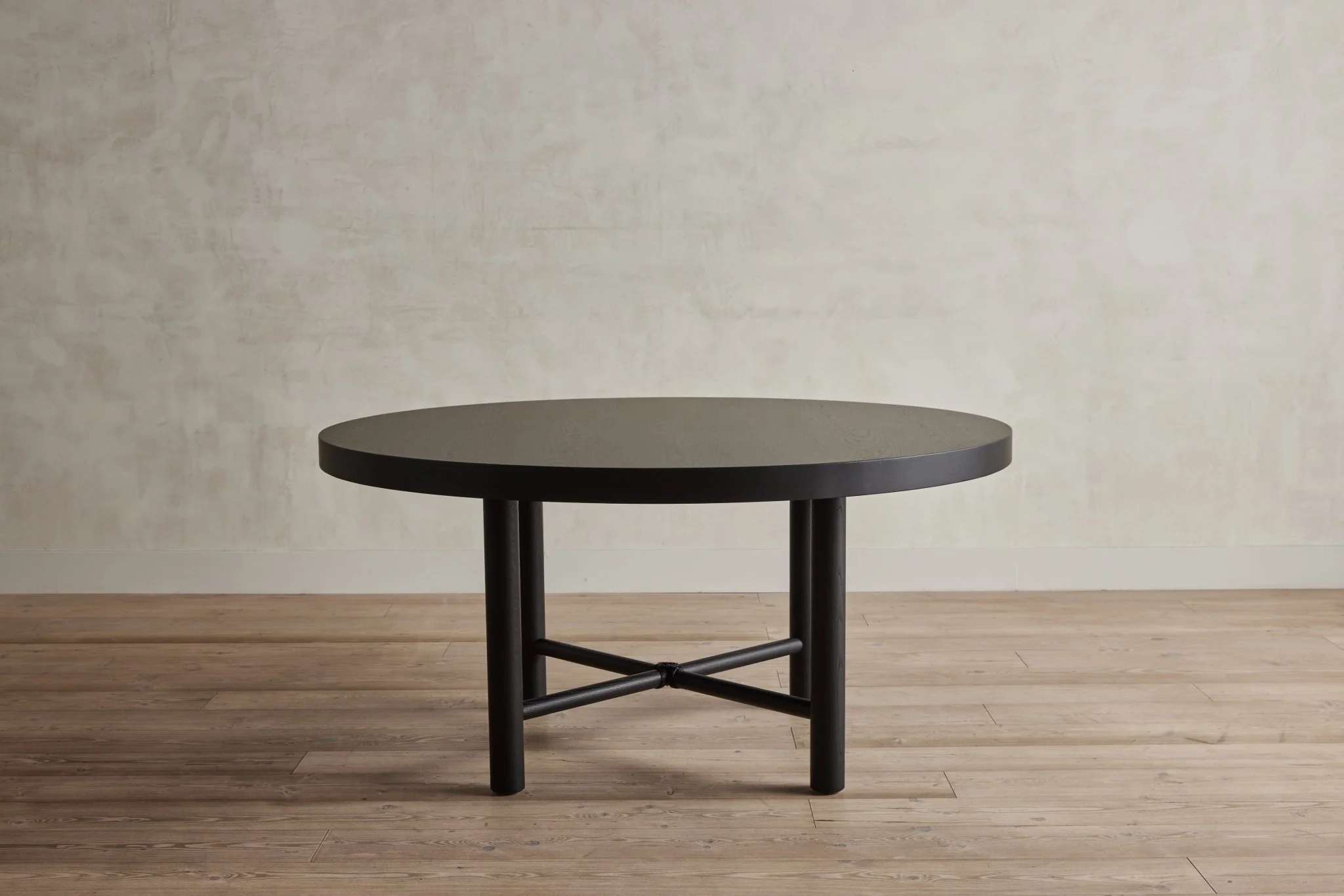 Round Dining Table - Image 16
