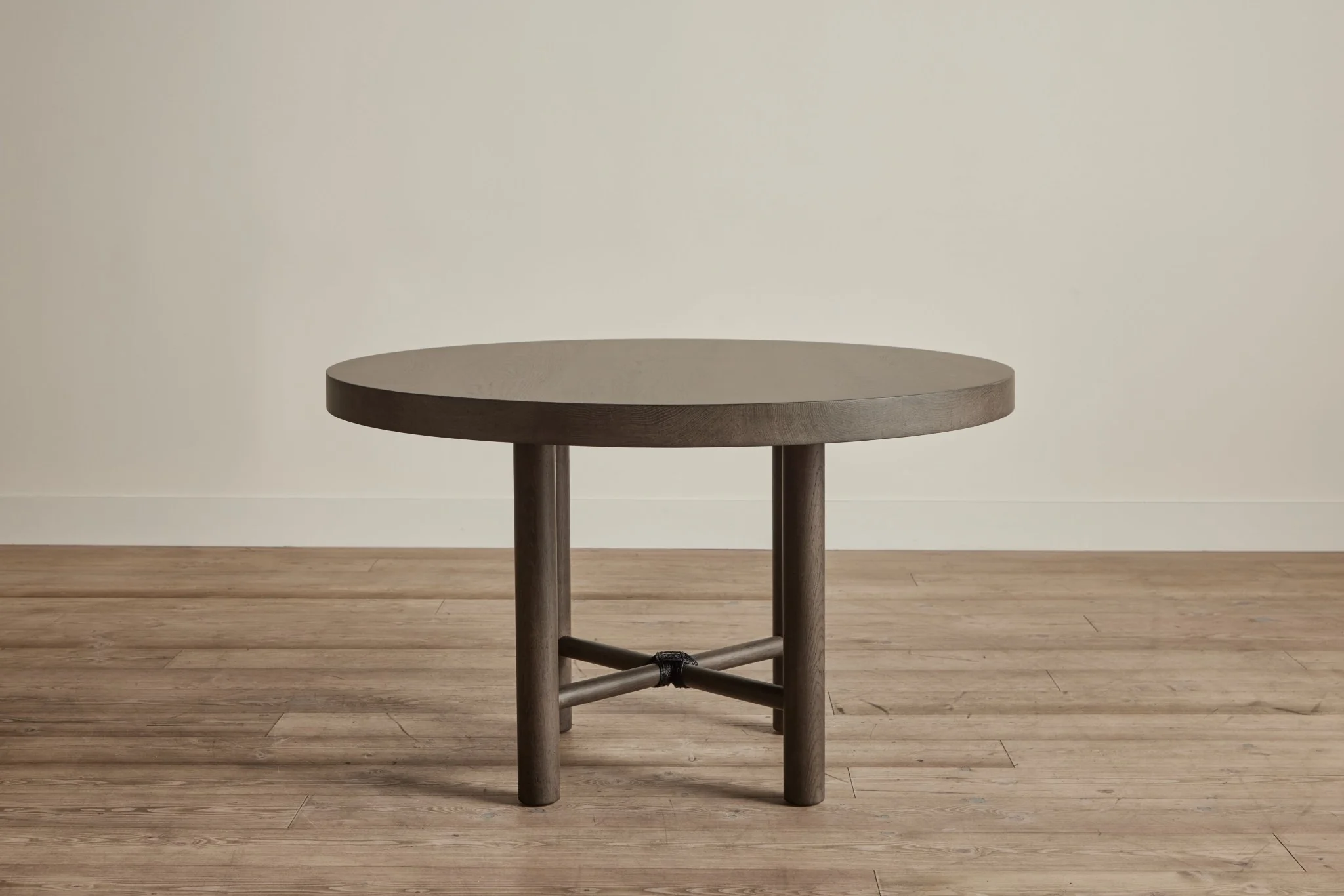 Round Dining Table - Image 7