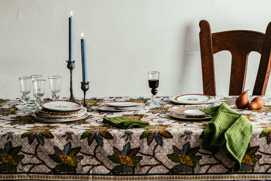 Night Bloom Tablecloth In Citron Medley - Image 3